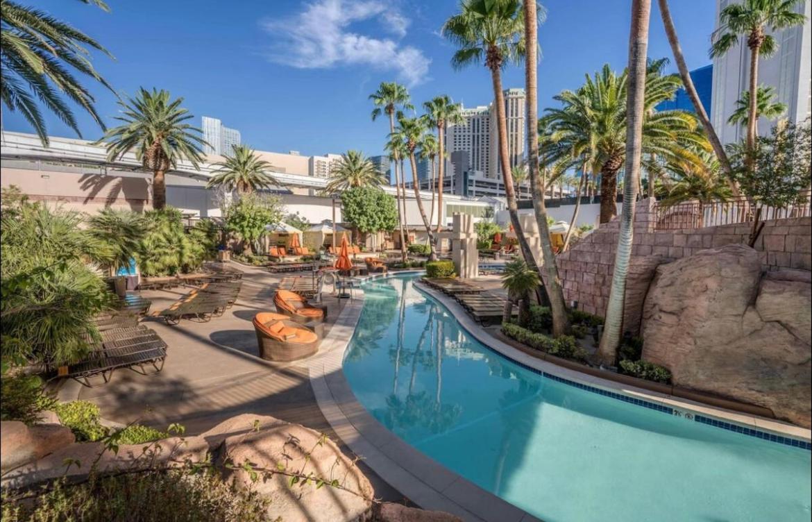 Classic Suite Mgm Signature 25Th Flr Pool View Las Vegas Exteriör bild