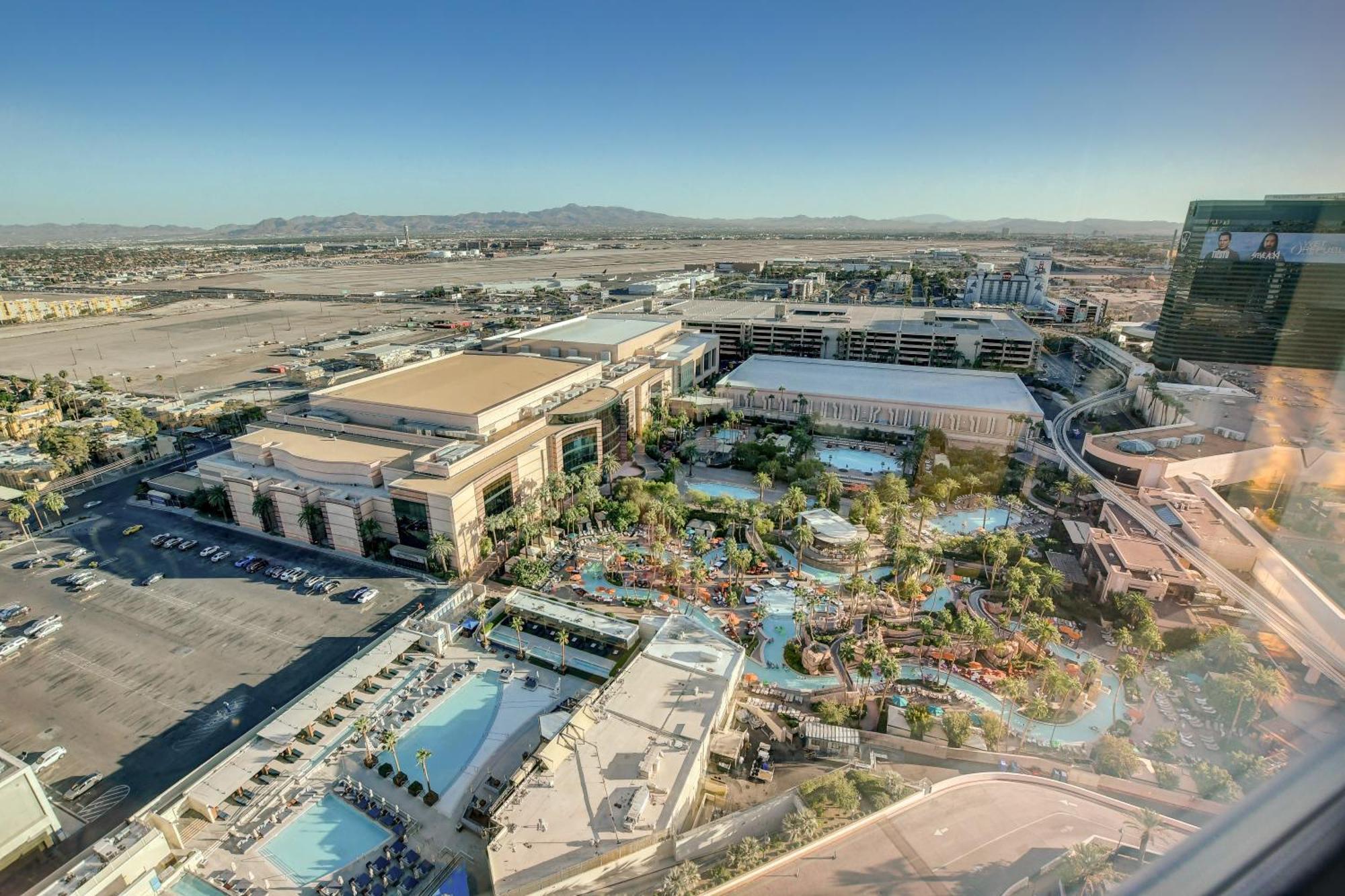 Classic Suite Mgm Signature 25Th Flr Pool View Las Vegas Exteriör bild